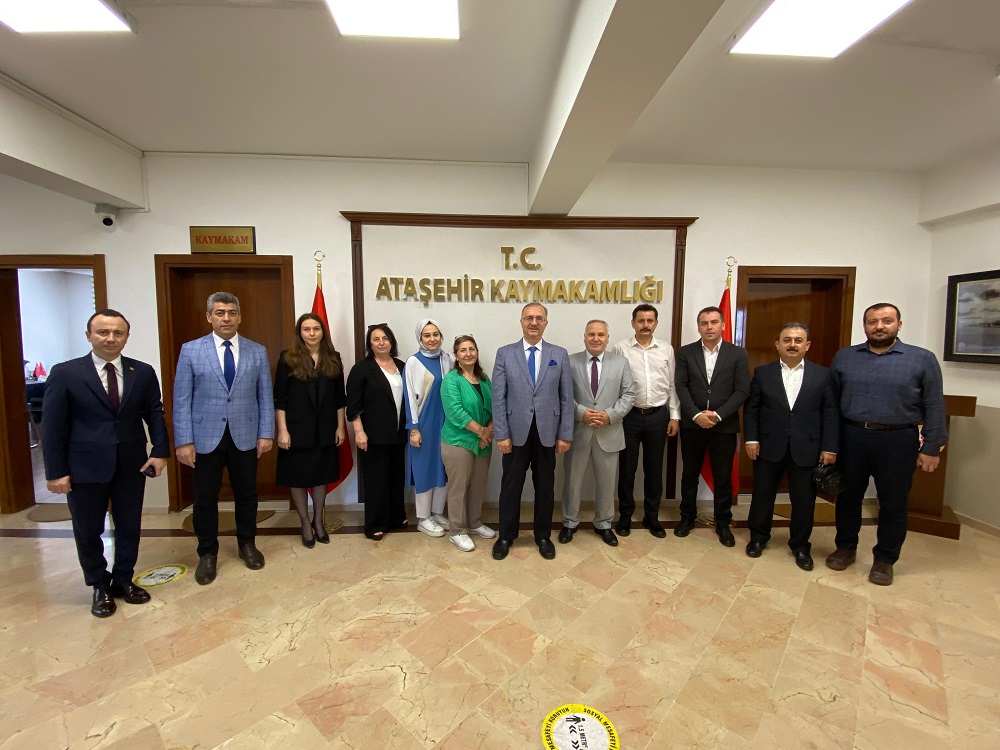 Ataşehir Kaymakamlığında Bayram Töreni Yapıldı.